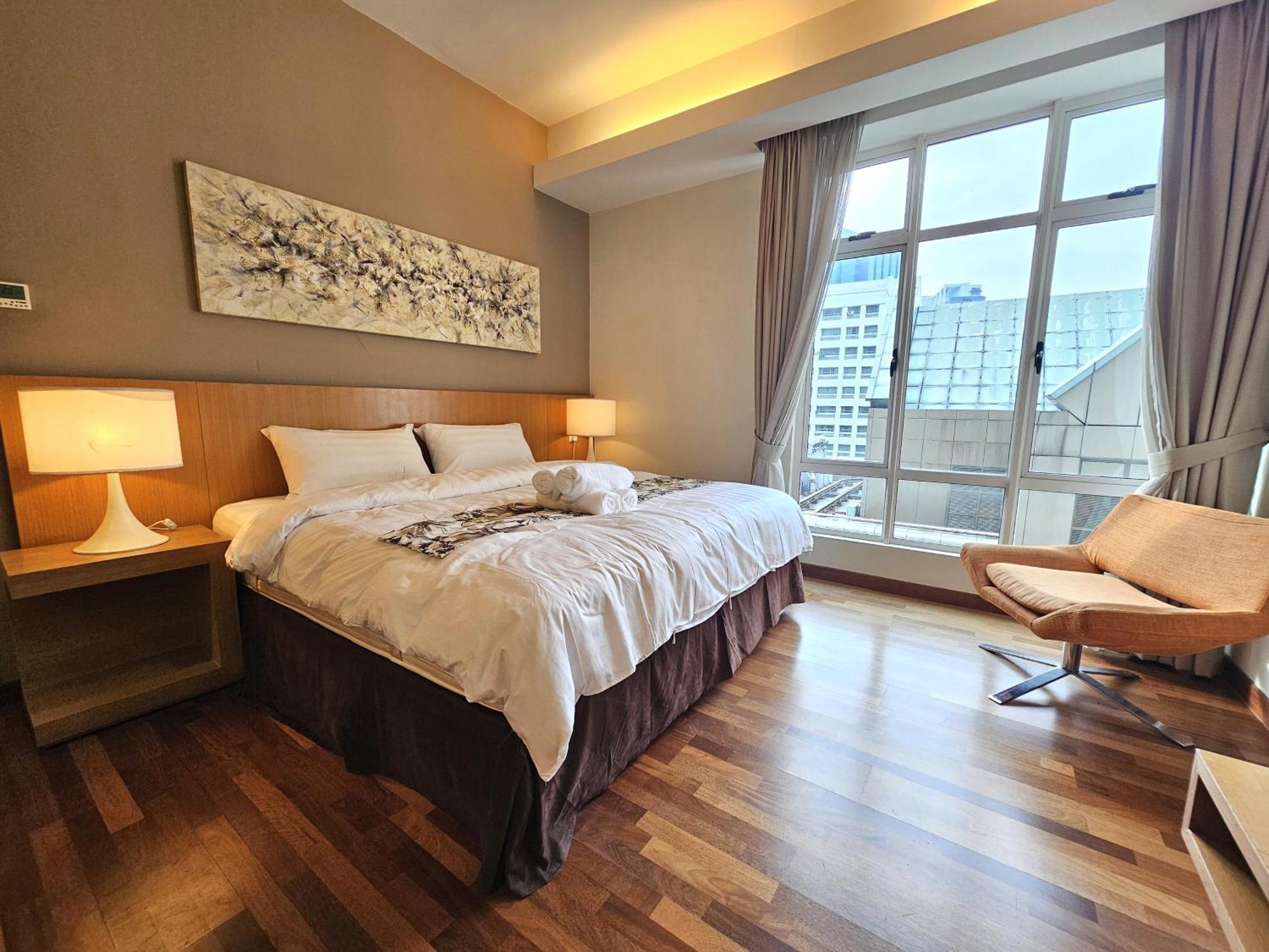 Comar Place Klcc Twin Towers Serviced