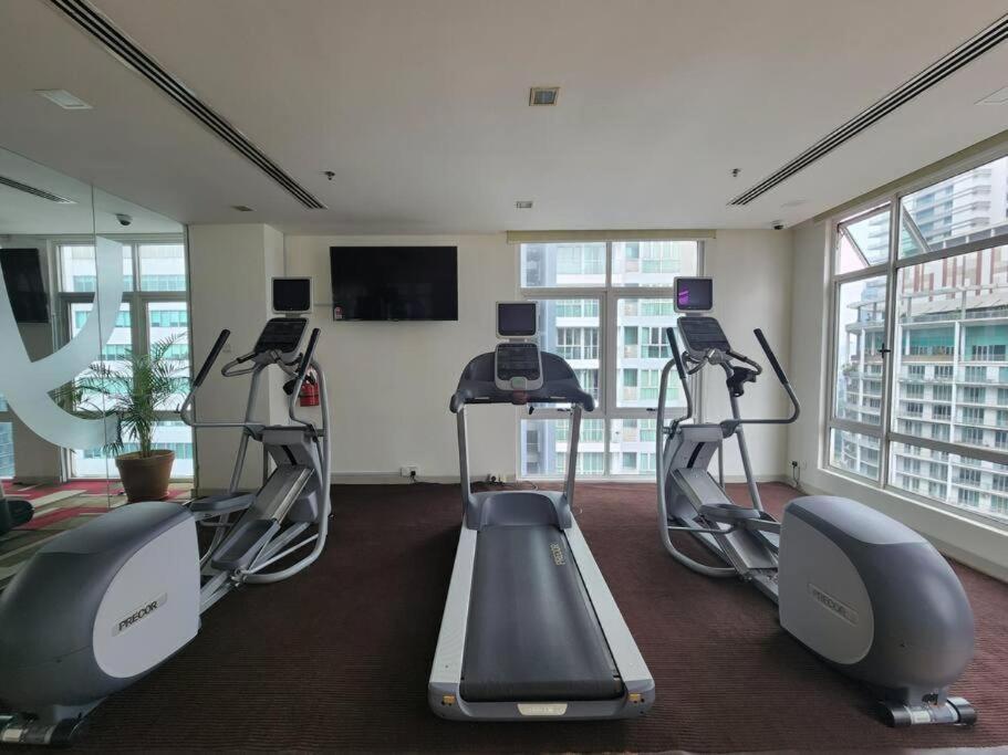 Comar Place Klcc Twin Towers Serviced